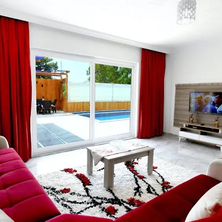 Βίλα Uezuemlue 1 Bedroom Secluded With Private Pool *